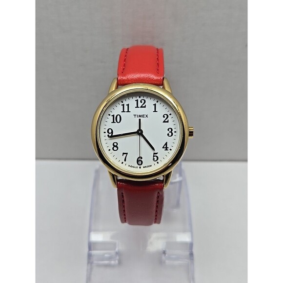 Womens Timex Easy Reader Indiglo Gold Tone 30mm Quartz Watch New Battery WR 30M - Picture 1 of 14